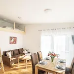 Alpen-hostel - Morgen- Und Abendsonne Mit Motorradvermietung *