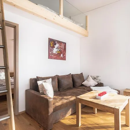 Alpen-hostel - Morgen- Und Abendsonne Mit Motorradvermietung Appartement *