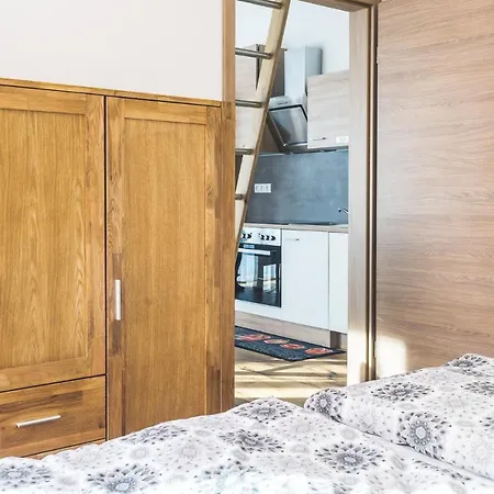 Appartement Alpen-hostel - Morgen- Und Abendsonne Mit Motorradvermietung Memmingen