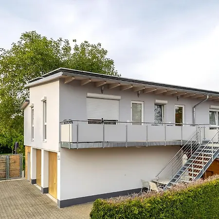 Alpen-hostel - Morgen- Und Abendsonne Mit Motorradvermietung Apartment Memmingen